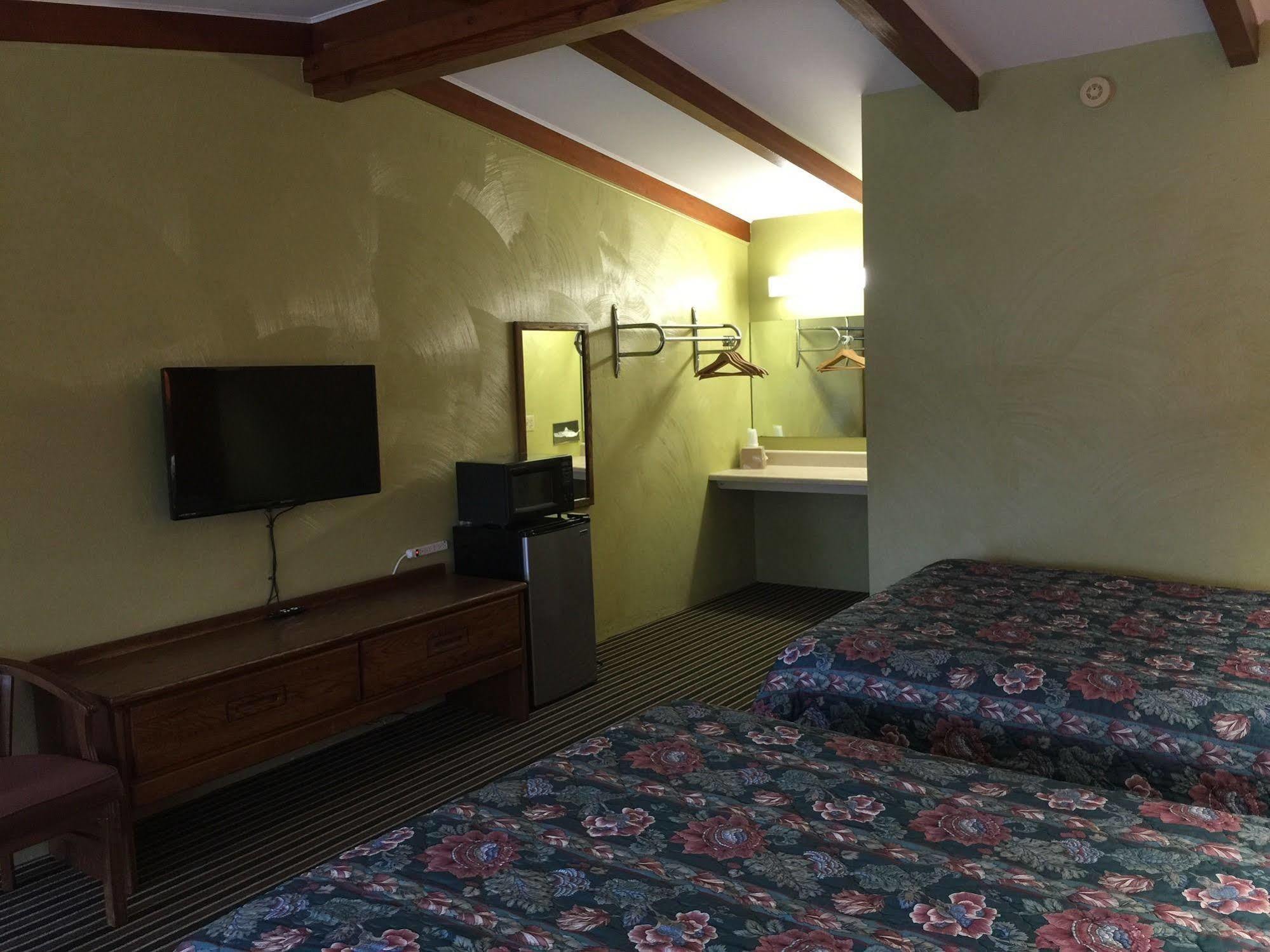 Family Budget Inn האריסון מראה חיצוני תמונה
